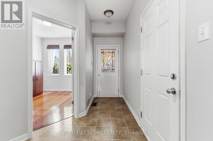 Property Photo: 259 Sorento Street ON K2J 0B4