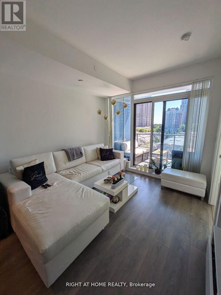 Property Photo:  28 Avondale Avenue 706  ON M2N 0K2 