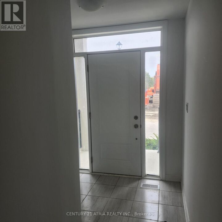 Property Photo:  791 Chinook Path  ON L1H 0B1 