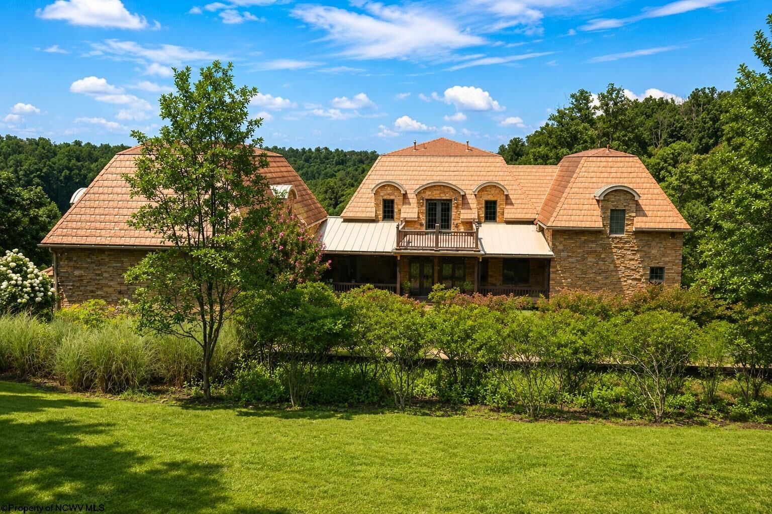 Property Photo:  308 Diamond Cove Road  WV 26330 