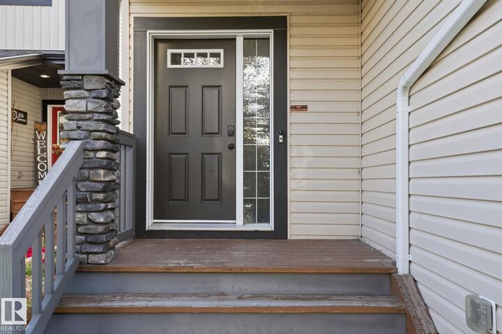 Property Photo: 38 Durrand Bend AB T8L 0N1