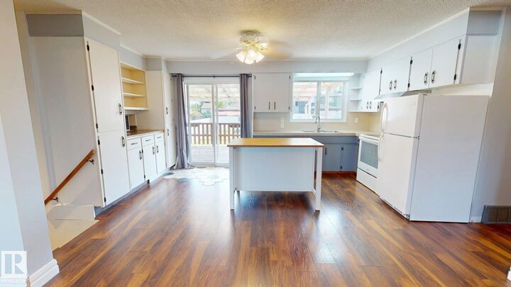 Property Photo:  10661 152 Street NW  AB T5P 1Z1 