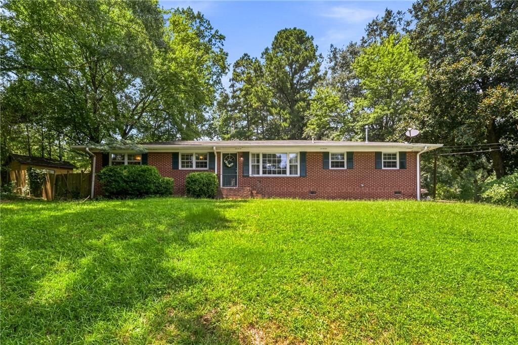 Property Photo:  107 Pinecrest Circle  GA 30132 