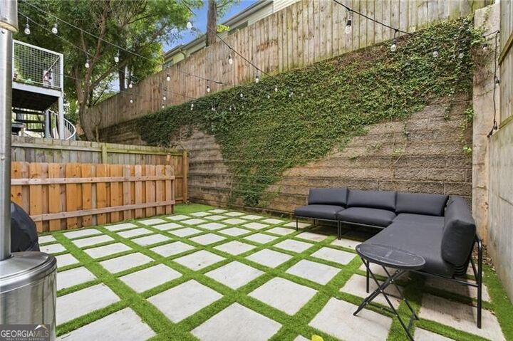 Property Photo: 1278 Eames Green NW GA 30318