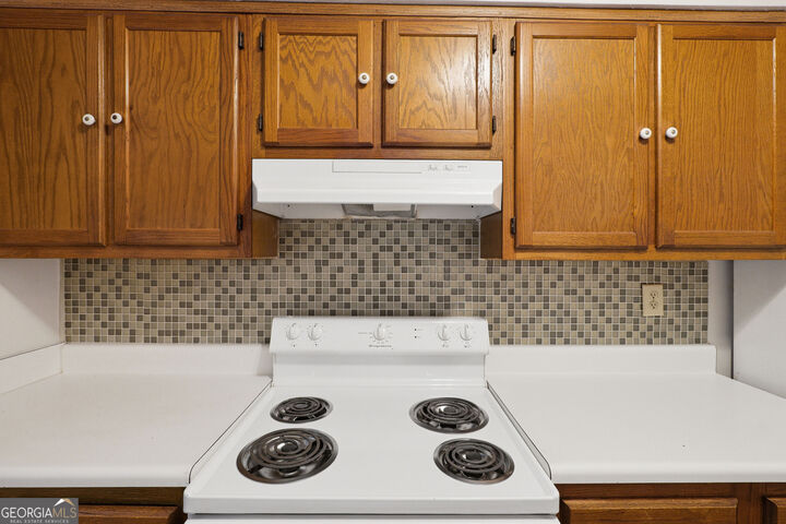 Property Photo:  140 Forrest Brook Drive  GA 30268 