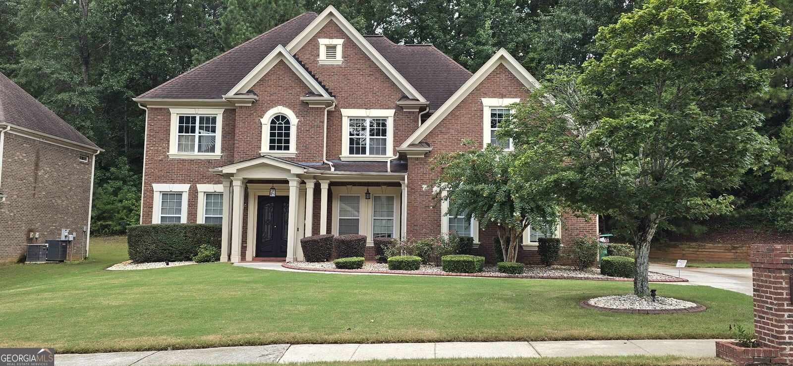 Property Photo: 5715 Southcrest Lane GA 30038