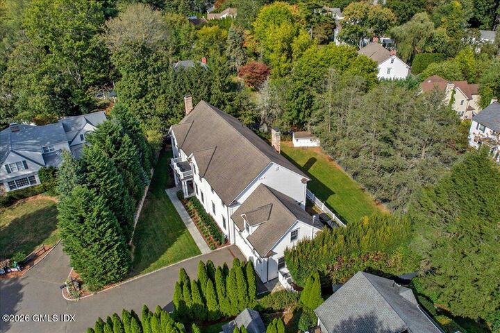 Property Photo: 14 Bradbury Place CT 06878