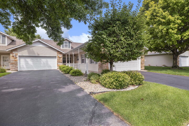 Property Photo: 2175 Ramblewood Drive IN 46322
