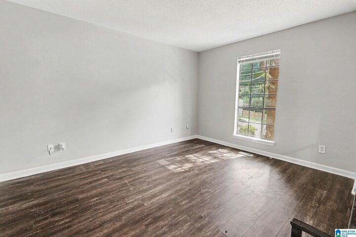 Property Photo:  749 Nytol Circle  AL 35210 