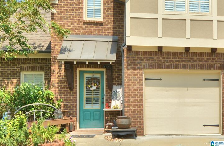 Property Photo: 215 Lorrin Lane AL 35147