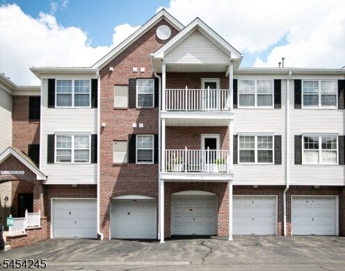 Property Photo:  10 Redspire Dr 00  NJ 07083 