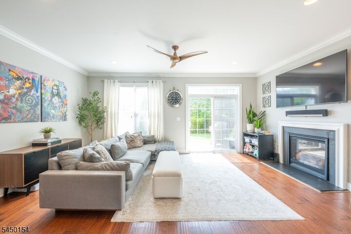 Property Photo:  63 Red Oak Ct  NJ 07420 