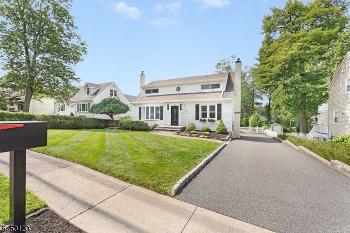 Property Photo:  33 Beverly Rd  NJ 07006 