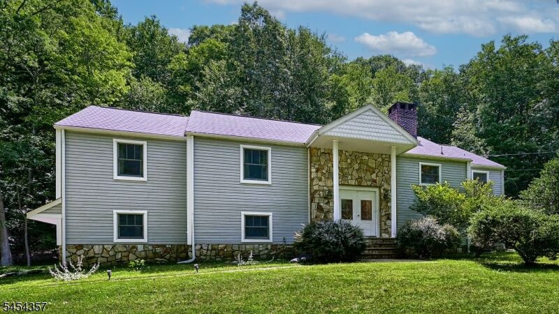 Property Photo:  460 Laurel Ln  NJ 07405 