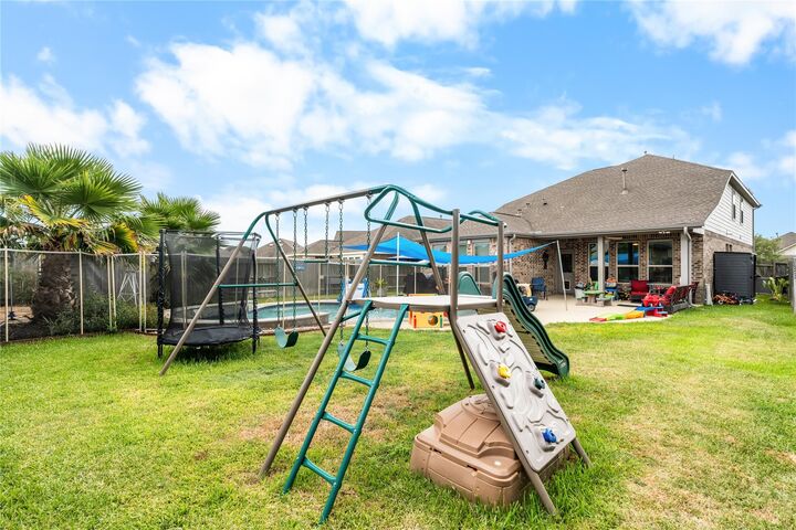 Property Photo:  8910 Beacon Mill Drive  TX 77433 