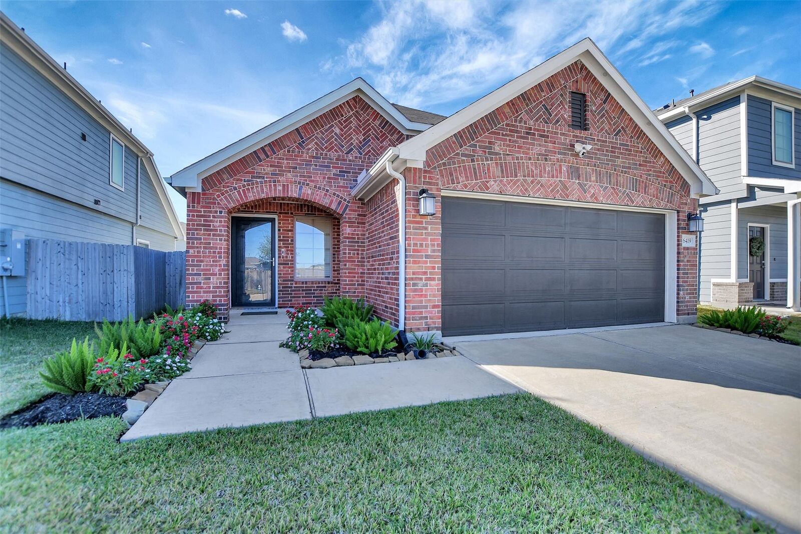 Property Photo: 6419 Purple Wreath Way TX 77449
