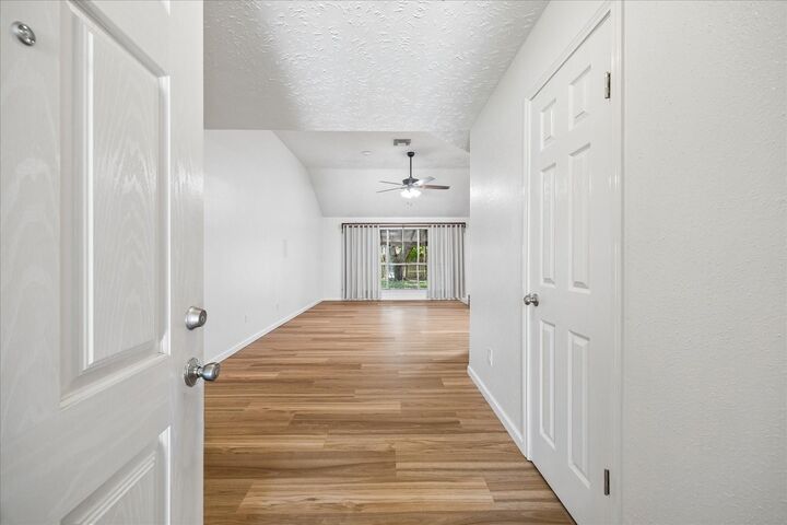 Property Photo:  4330 Glen Avon Drive  TX 77505 