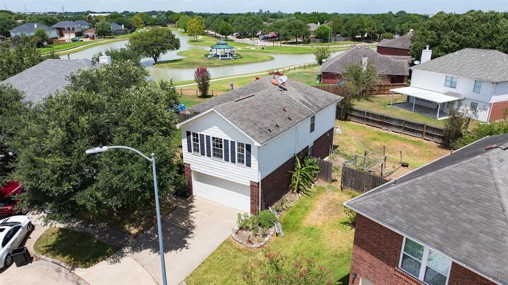 Property Photo: 3106 Snug Harbour Court TX 77449