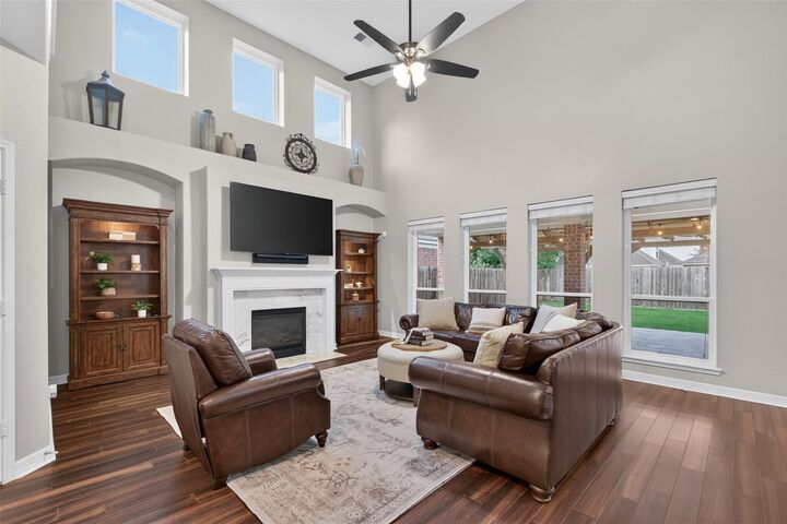 Property Photo: 2315 Centerbrook Lane TX 77450