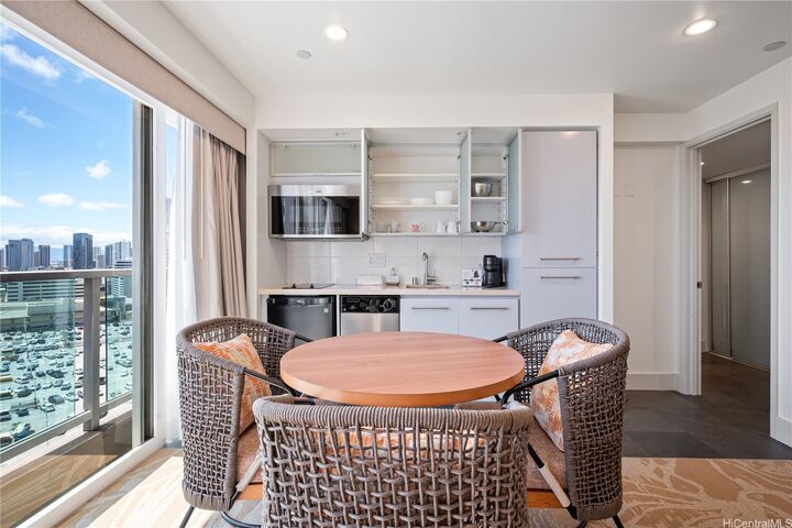 Property Photo:  410 Atkinson Drive 1707  HI 96814 