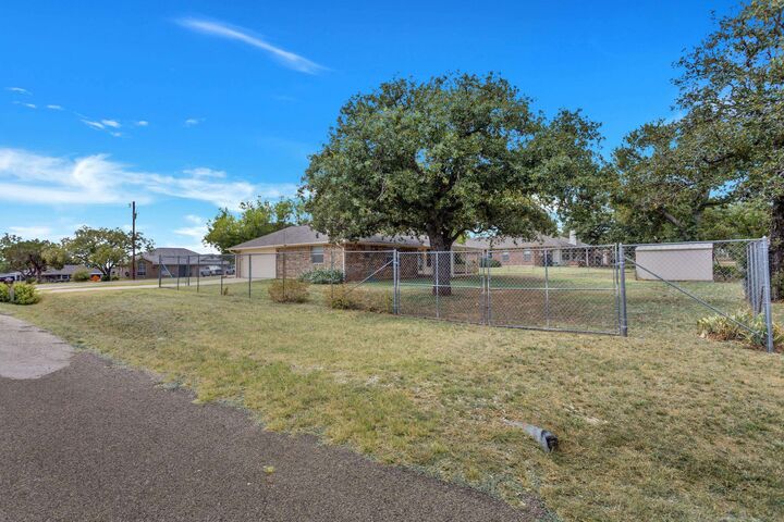 Property Photo: 105 County Road 146 TX 78611