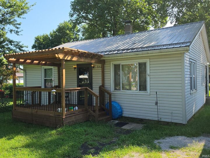 Property Photo: 312 N East Street IN 46542