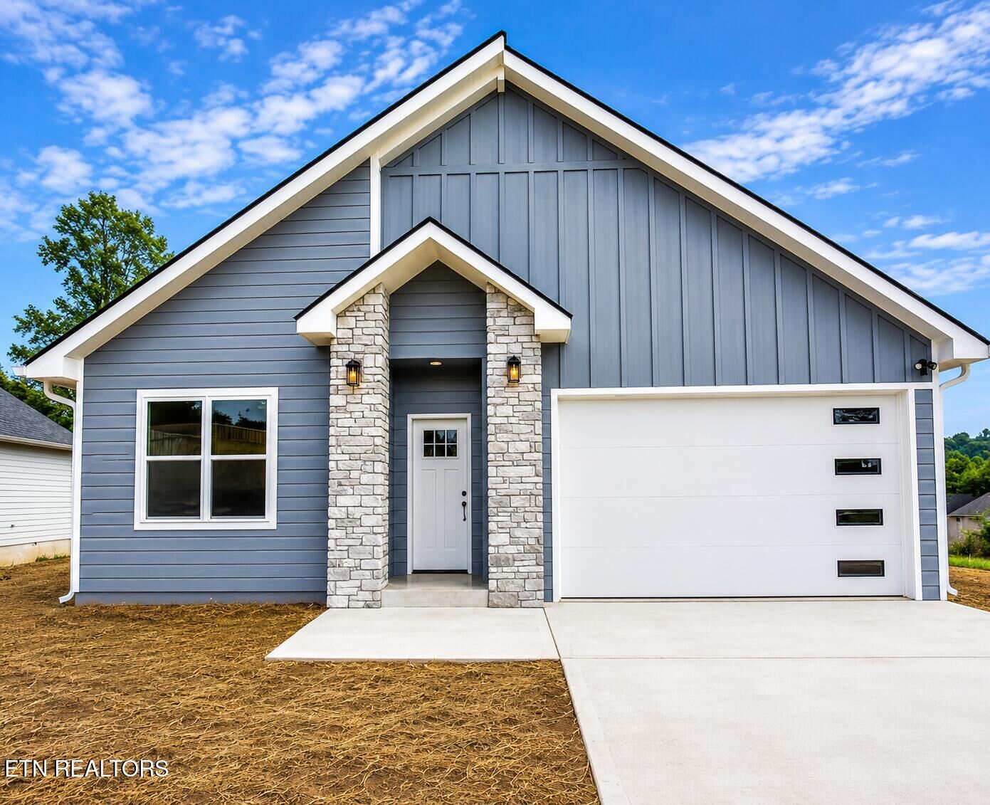 Property Photo: 2502 Limestone Court TN 37876
