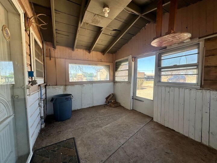 Property Photo: 1313 S 3rd Street TX 79373