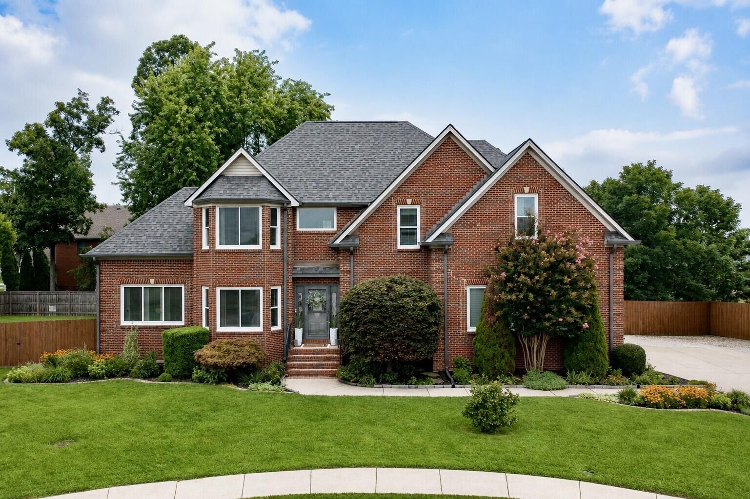 Property Photo:  608 Lacewood Court  KY 40403 