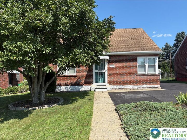 Property Photo: 1035 S Jefferson Street PA 18103