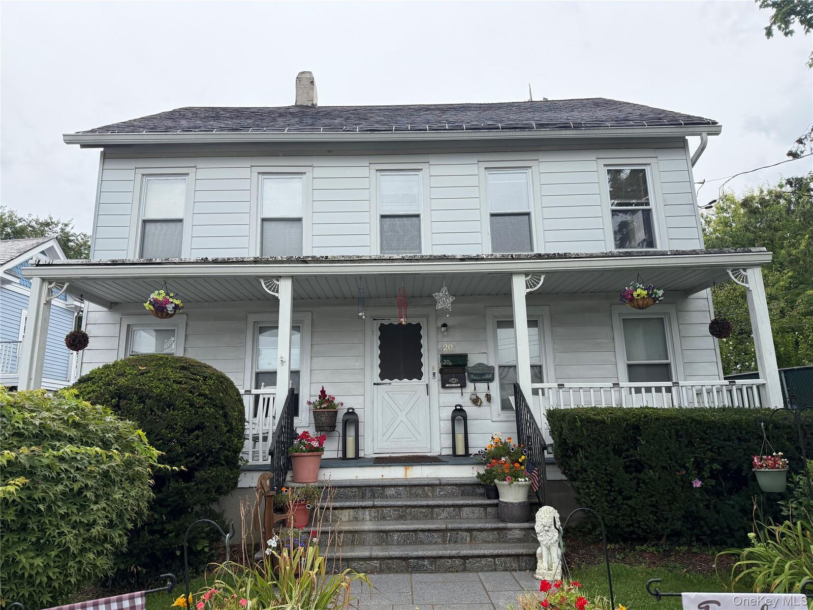 Property Photo: 20 Campwoods Road 2R NY 10562