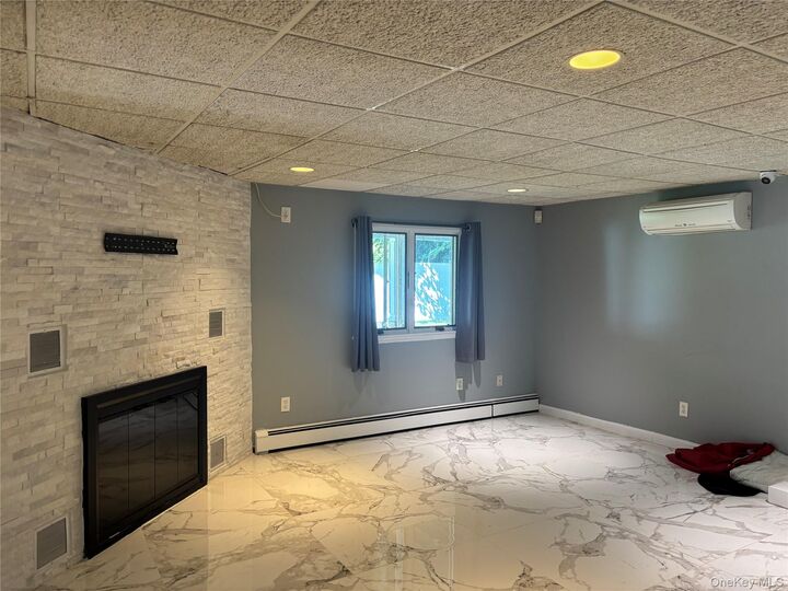 Property Photo:  275 Evergreen Avenue  NY 11746 
