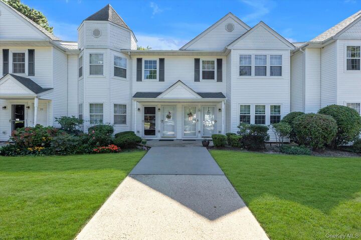 Property Photo:  25 Victorian Lane  NY 11763 