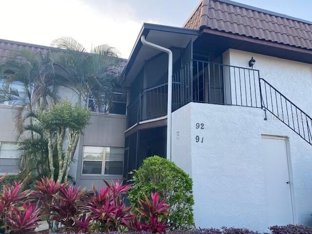 Property Photo: 92 Windtree Lane L FL 34787