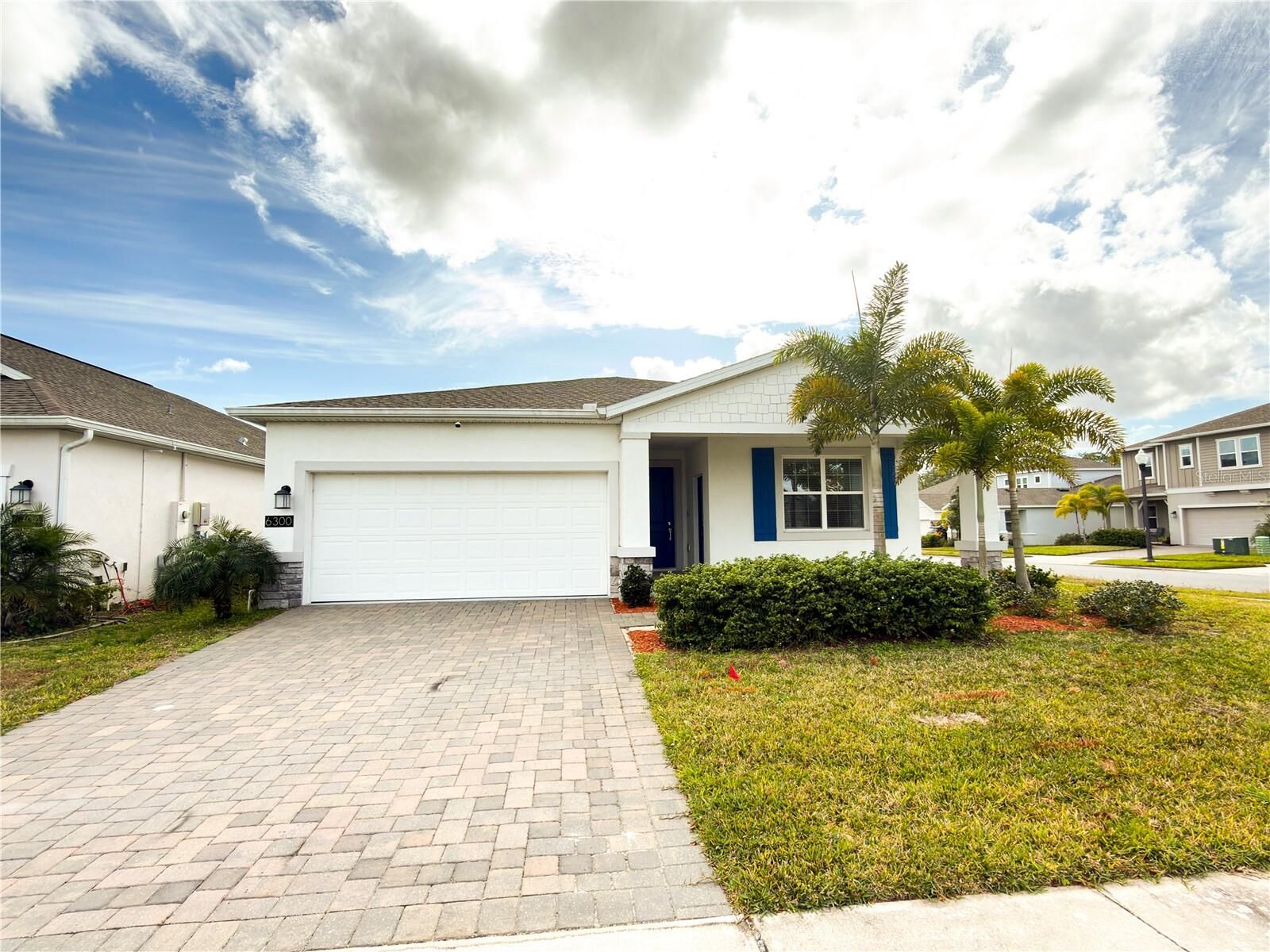 Property Photo:  6300 Chirpine Lane  FL 34771 