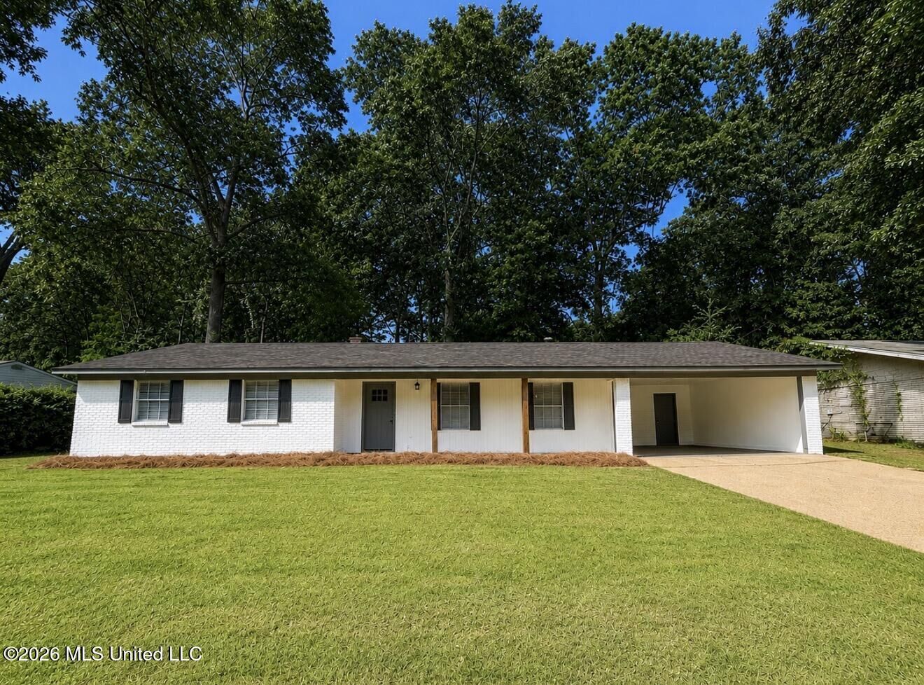 Property Photo: 1016 Tanglewood Drive MS 39056