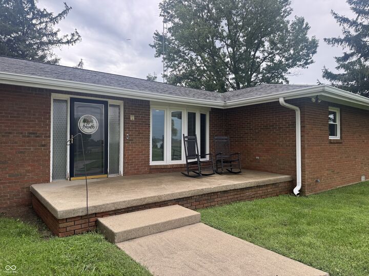 Property Photo:  1080 S 350 E  IN 46173 