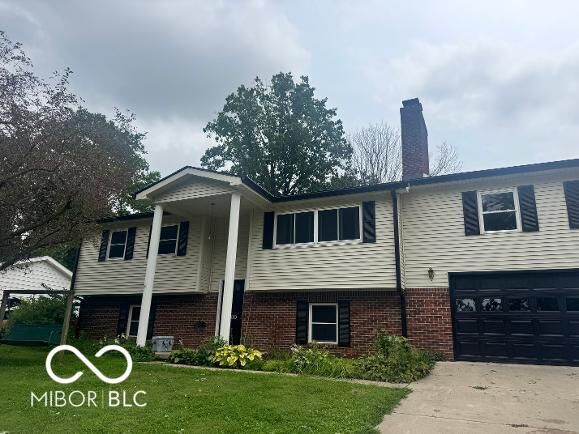 Property Photo:  1409 Helena Drive  IN 46052 