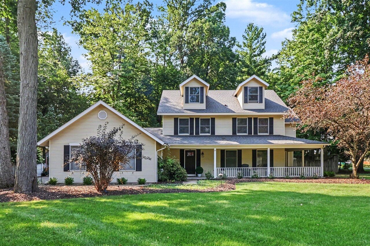 Property Photo:  3267 Brynmawr Drive  MI 49024-5604 