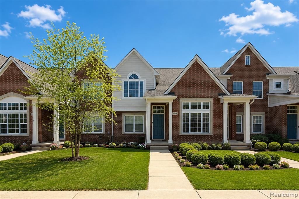 Property Photo: 45806 Aragon Lane MI 48187 6721
