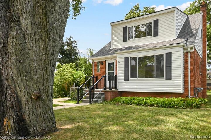 Property Photo: 475 N Harvey Street MI 48170 1224
