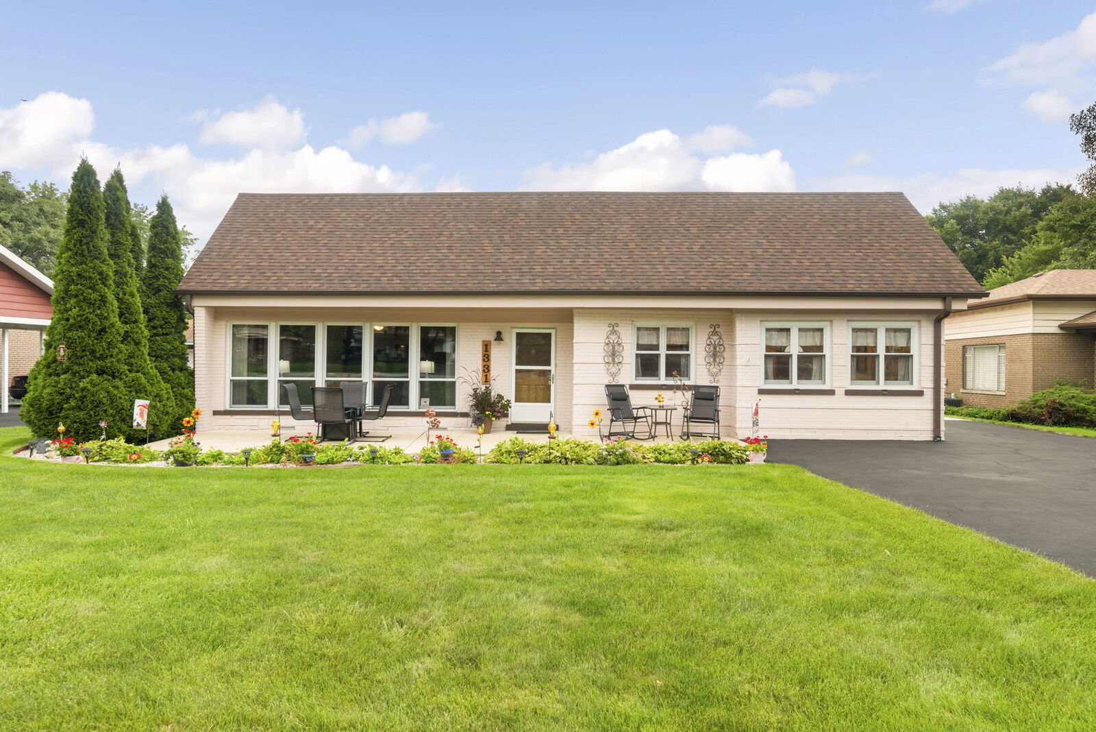 Property Photo:  1331 S Lombard Avenue  IL 60148 
