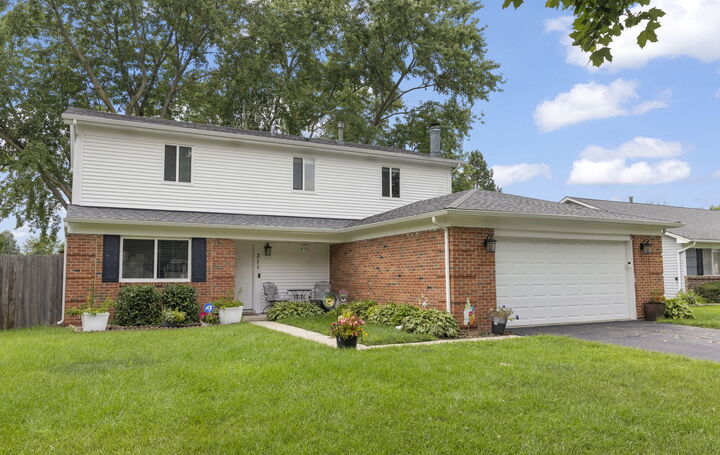 Property Photo:  311 Thistle Drive  IL 60490 
