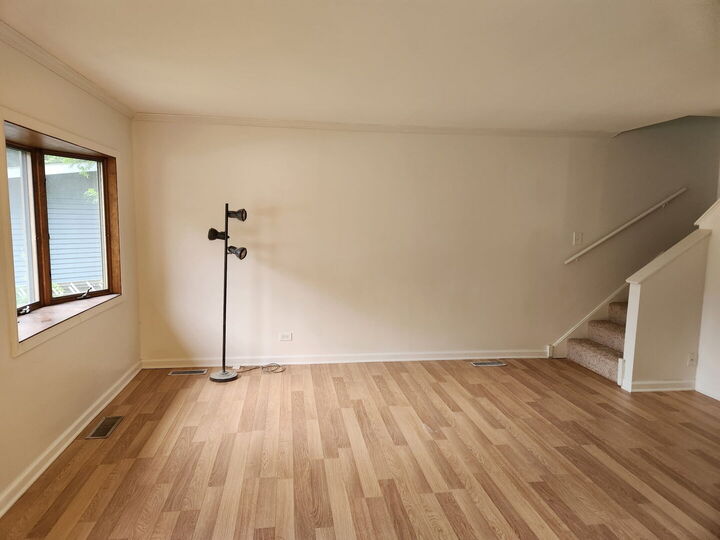Property Photo:  8 Wayne Court  IL 60466 