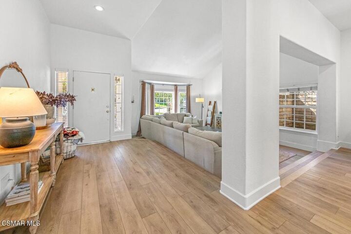 Property Photo:  2690 Deerwood Avenue  CA 93065 