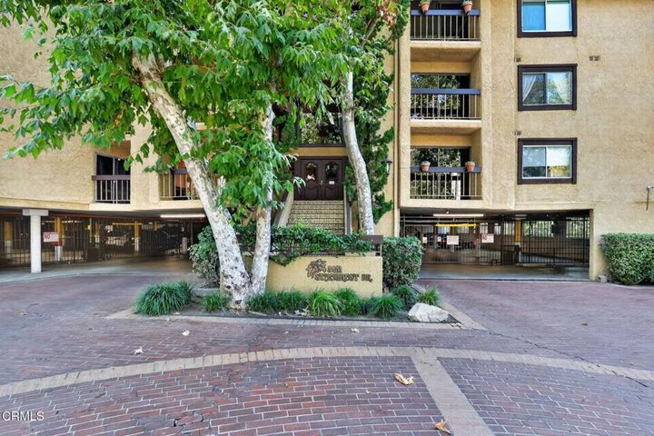 Property Photo:  3481 Stancrest Drive 126  CA 91208 