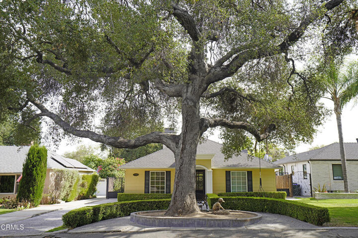 Property Photo:  2340 Brigden Road  CA 91104 