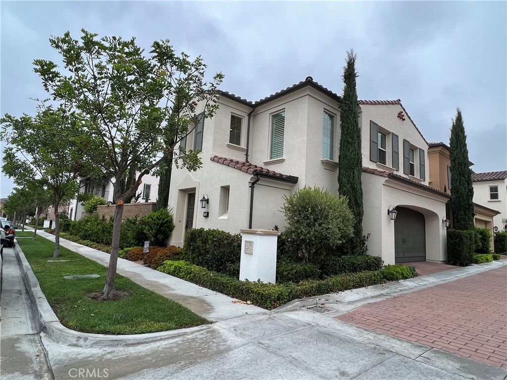 Property Photo: 75 Darby CA 92620