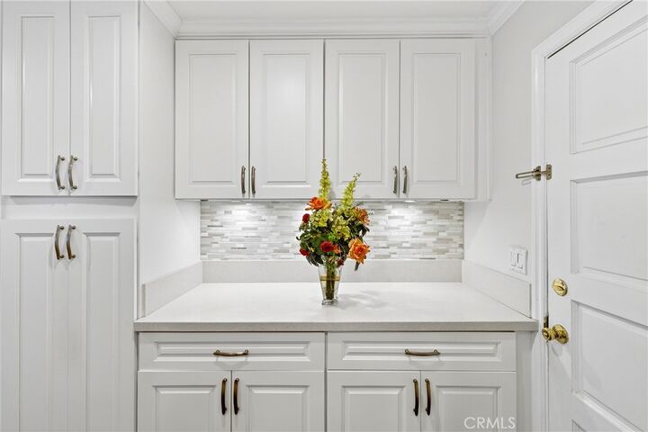 Property Photo: 2521 W Sunflower D 3 CA 92704