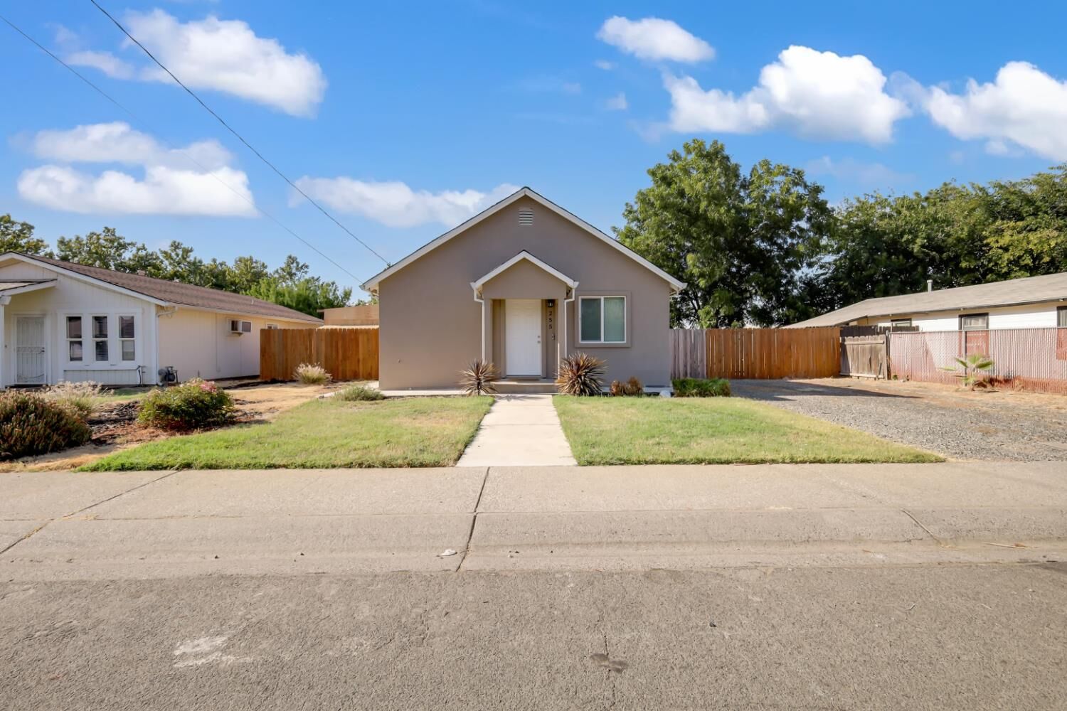 Property Photo:  255 Del Monte Avenue  CA 95991 